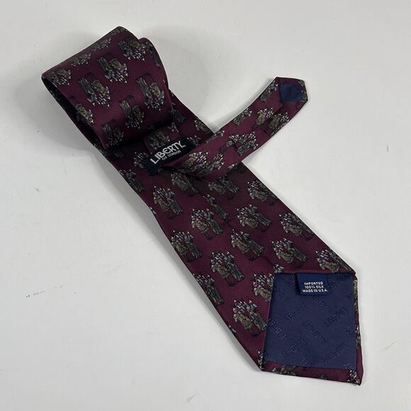 Liberty of London 100% Silk Necktie Tie Medieval Villagers Red 4 x 56 USA Made - Picture 3 of 4